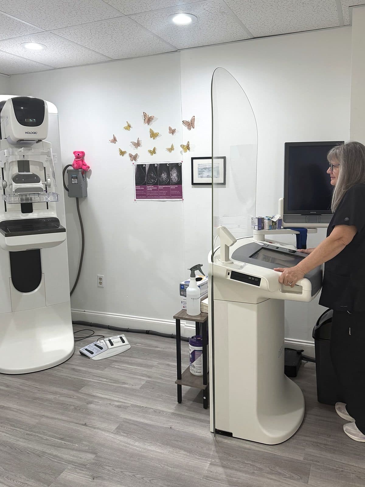 3D Mammography at Advanced Medical Imaging, Seminole FL